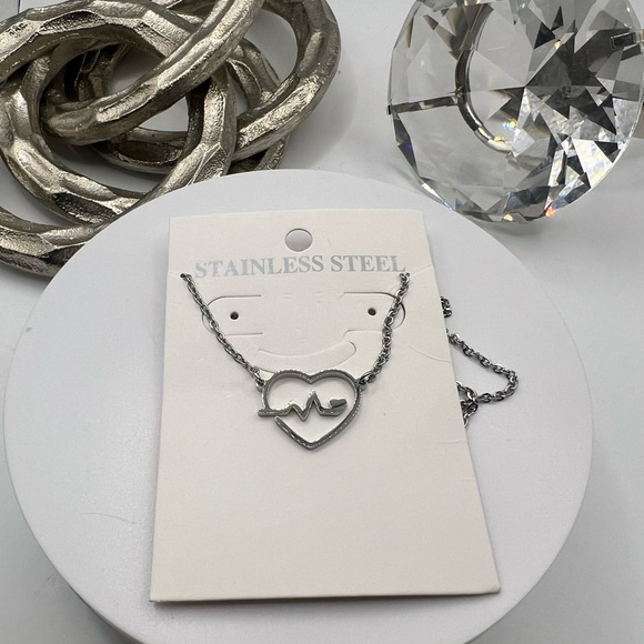 Stainless Steel Necklace W/ Heart‎ & Heartbeat NEW - Picture 1 of 5